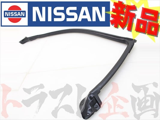 即納 ウェザーストリップ ボディ側 助手席側 スカイライン GT-R BNR34 R34 2ドア #663101042