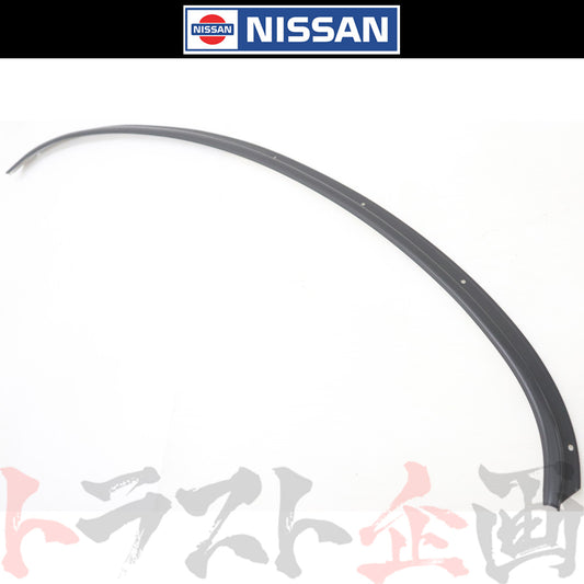 日産 リア ガラス ロアモール #663101778 - トラスト企画