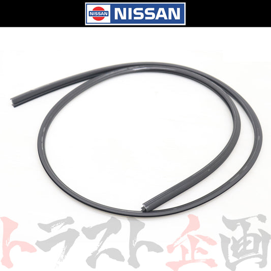 日産 フロント ガラス アッパー ウェザーストリップ #663101781 - トラスト企画