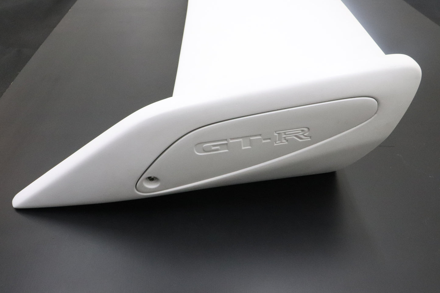 MEIKU メイク リア ウィング GT-R風 FRP スカイライン R33 4ドア ##876101002
