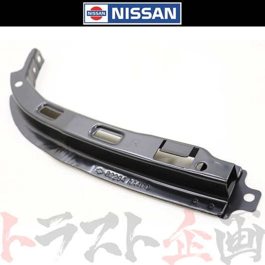 即納 バンパーリテーナー 運転席側 RHS スカイライン GT-R BNR34 #663101682