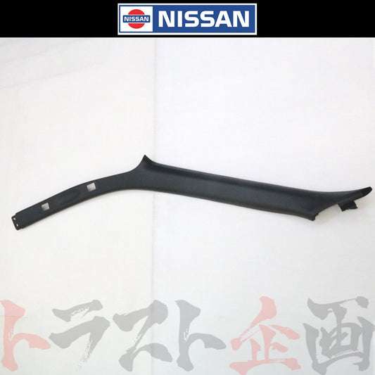 フロント A ピラー ガーニッシュ 内張り 助手席側 スカイライン GT-R BNR34 #663111554